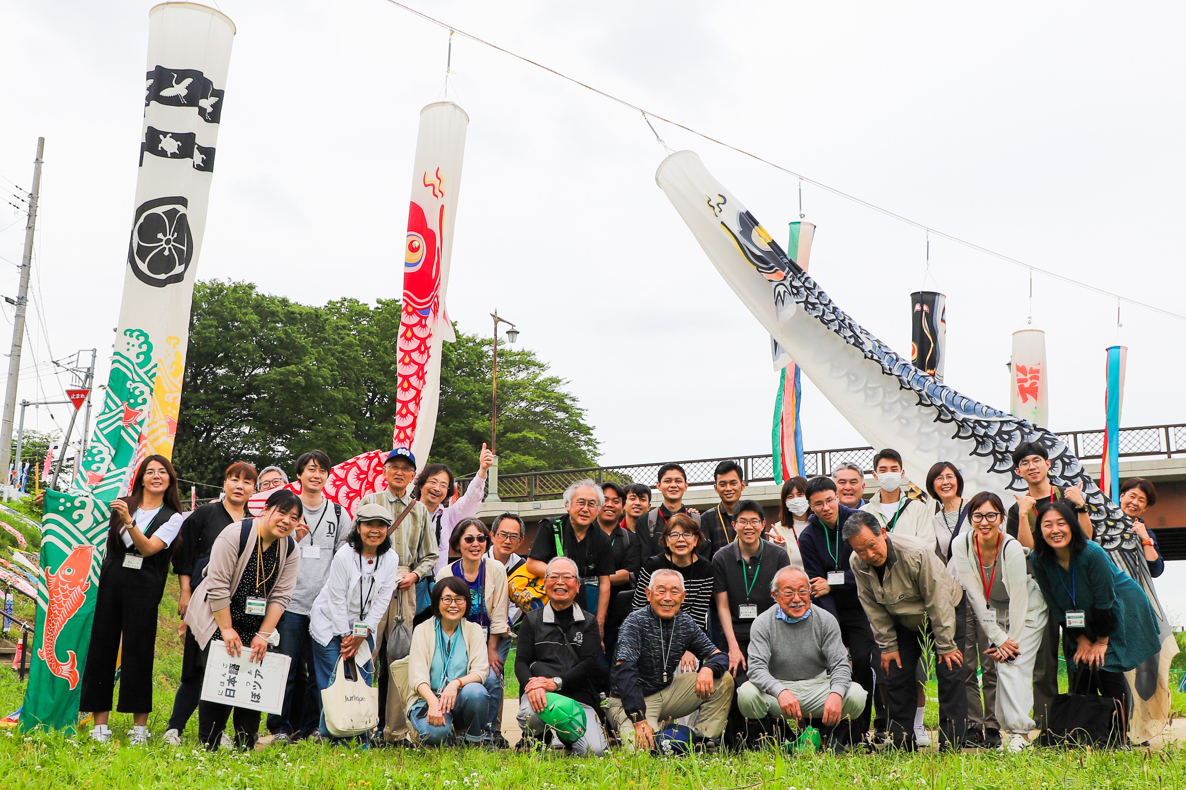 ★トップ（アップ３２）令和６年度第１回まちさんぽツアー集合写真 