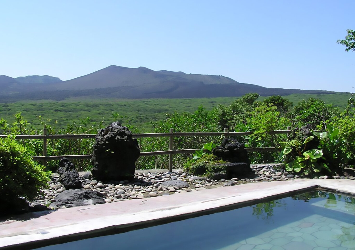 hot springs oshima.jpg