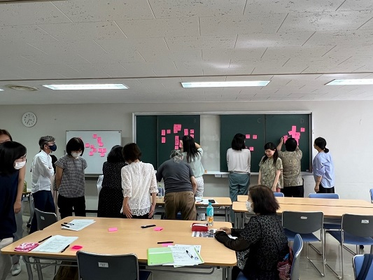 グループごとに話し合った内容をシェア