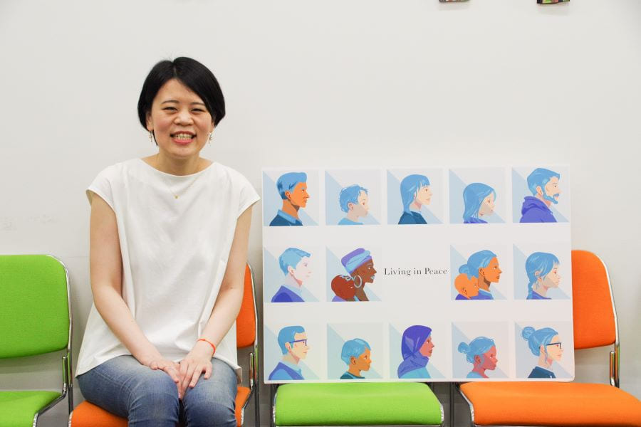 認定NPO法人　Living in Peace